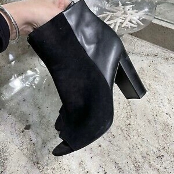 Sam Edelman black suede ankle Boots - Picture 4 of 11